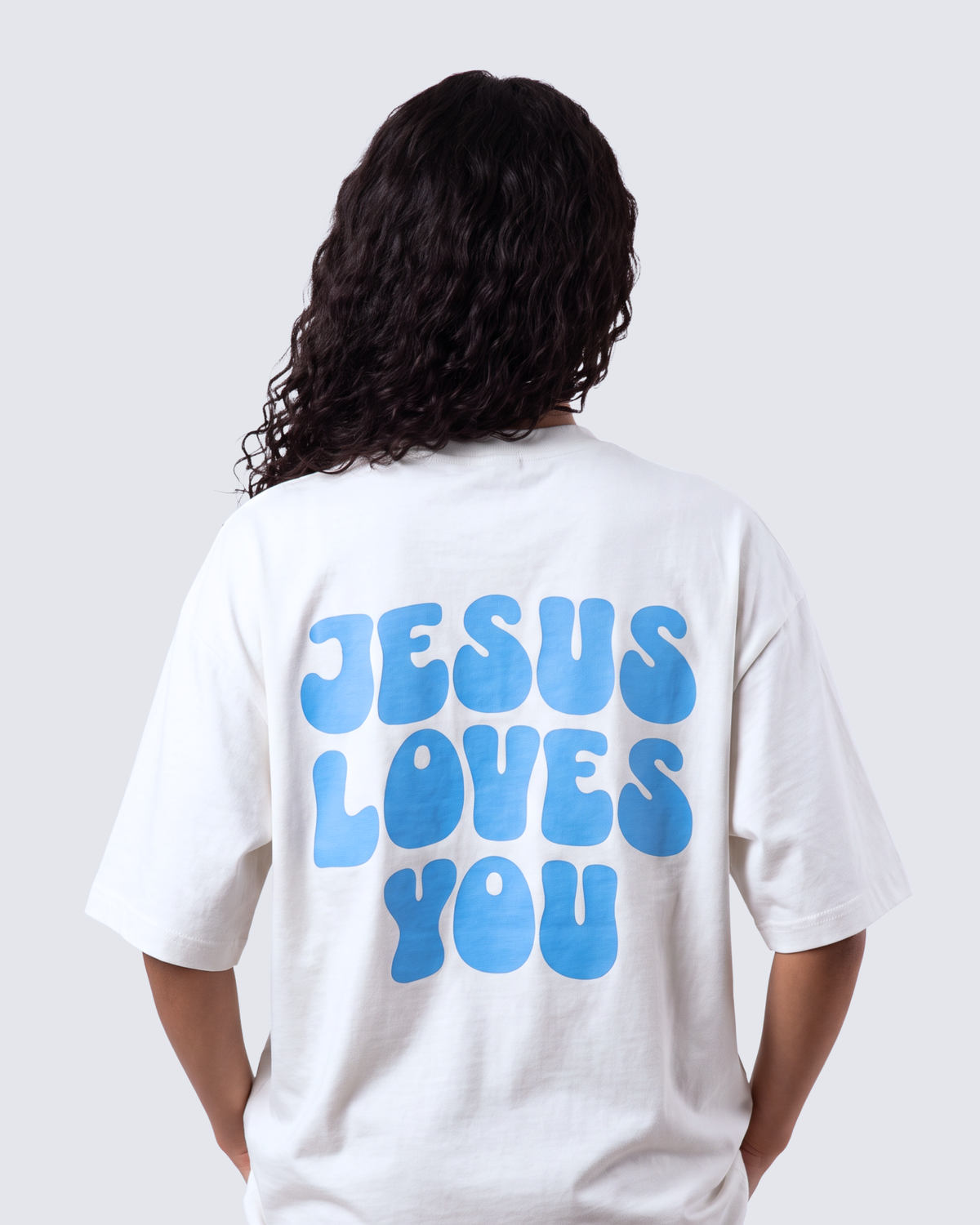 Camiseta Oversized - Jesus Loves You