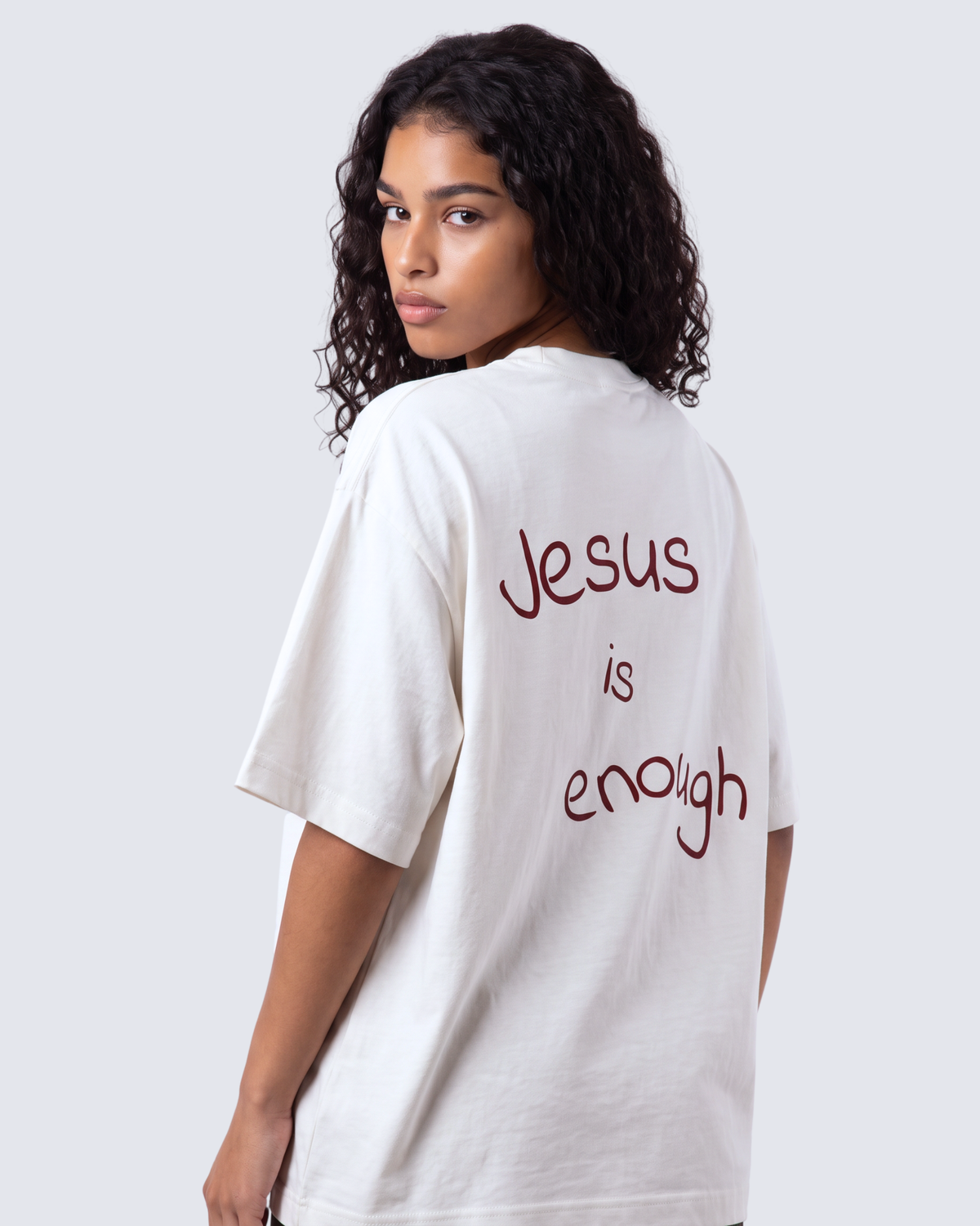 Camiseta Oversized - Jesus is enough