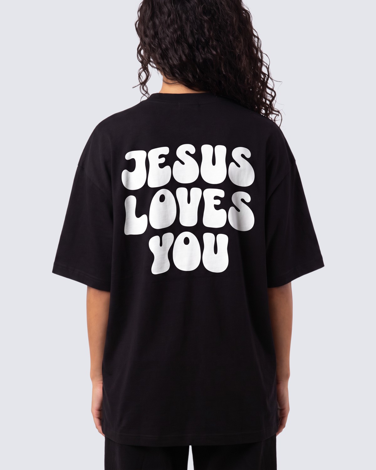 Camiseta Oversized - Jesus Loves You