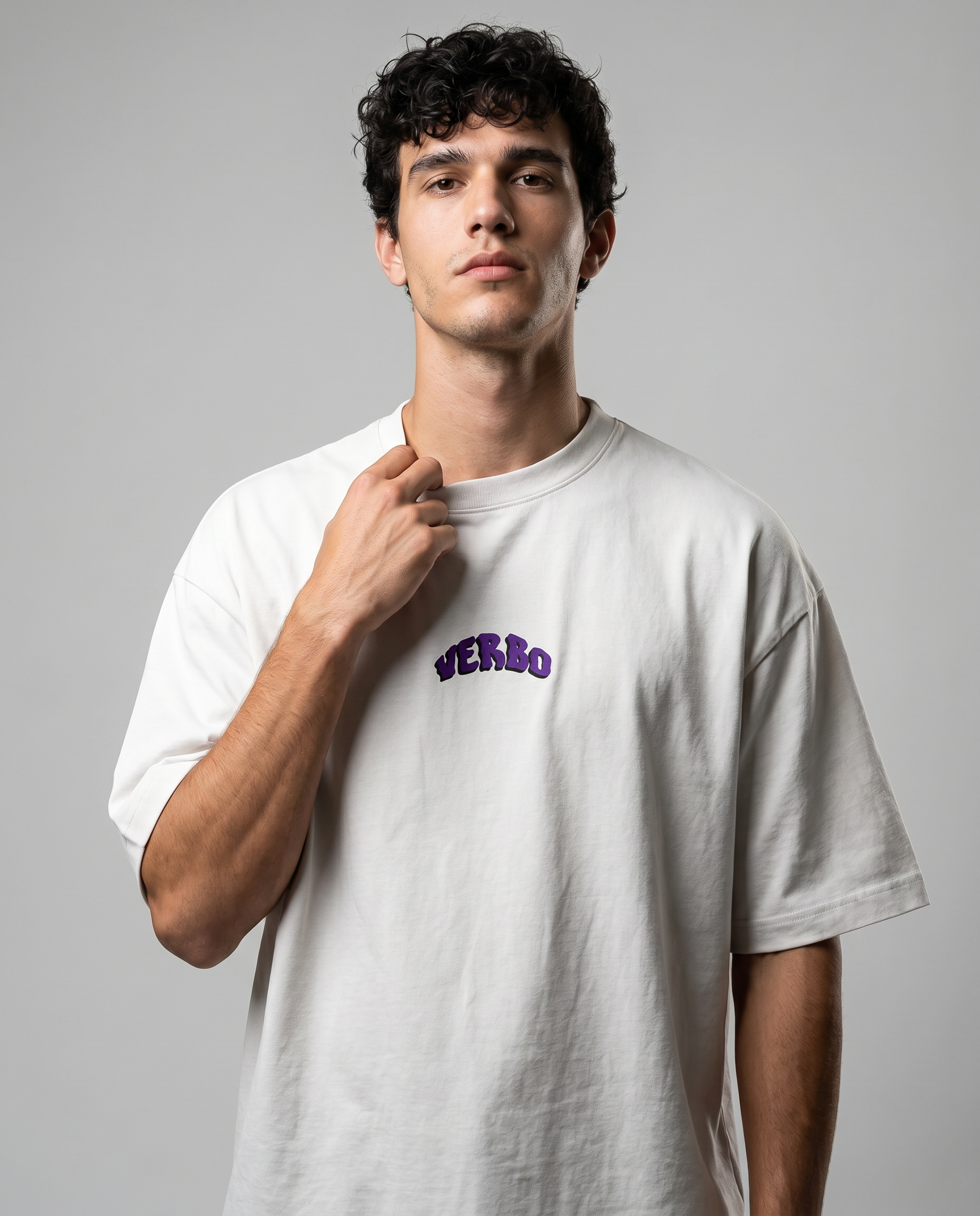 Camiseta Oversized - Ele me amou (OffWhite)