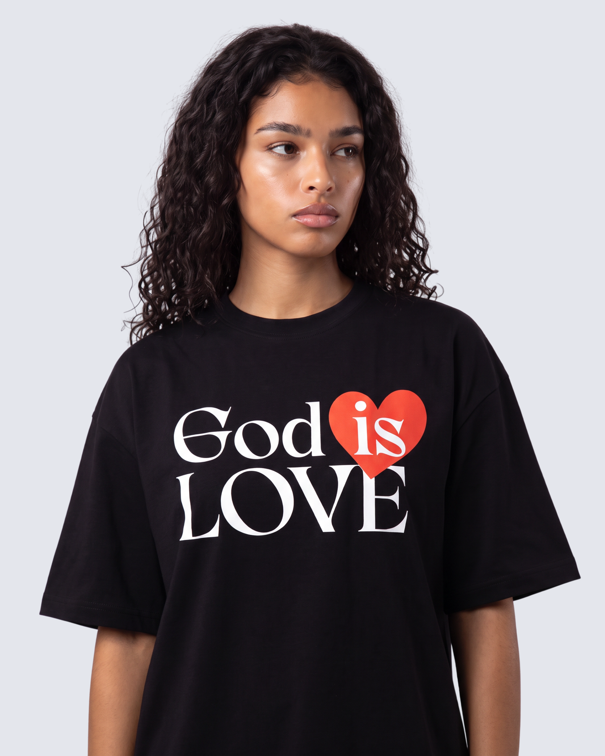 Camiseta Oversized - God is Love