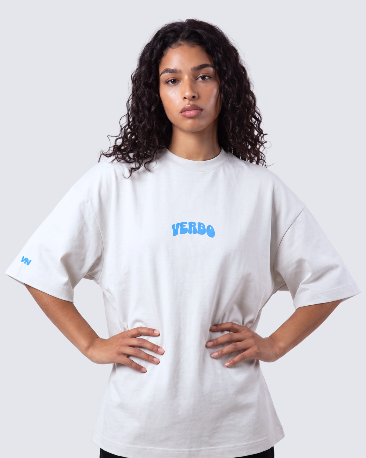 Camiseta Oversized - Jesus Loves You