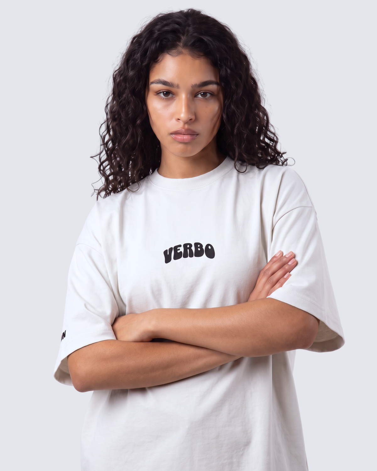 Camiseta Oversized - Jesus Loves You
