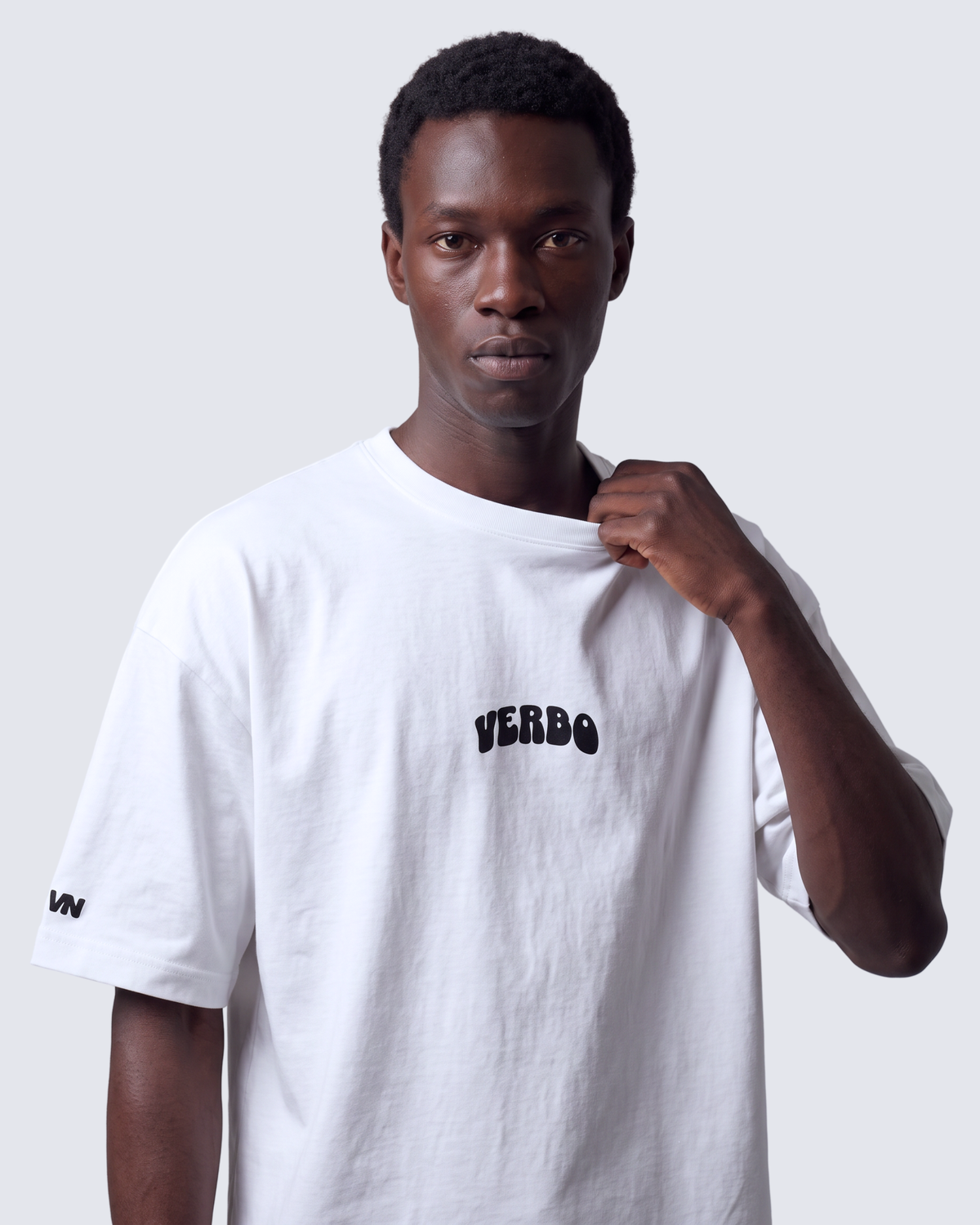 Camiseta Oversized - Jesus Loves You