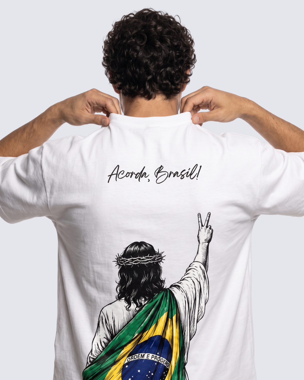 Camiseta Oversized - Acorda, Brasil!