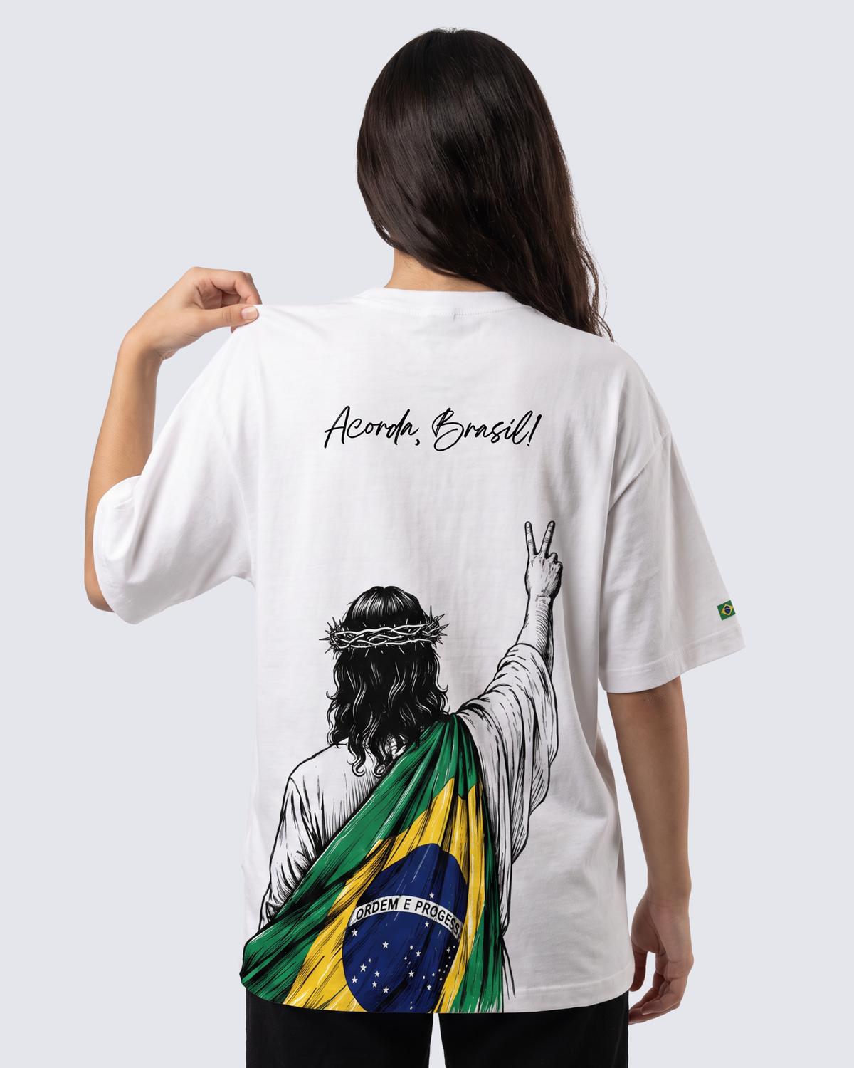 Camiseta Oversized - Acorda, Brasil!